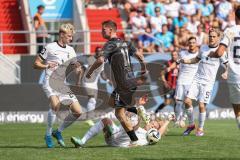 3. Liga; FC Ingolstadt 04 - TSV 1860 München; Zweikampf Kampf um den Ball Sebastian Grönning (11, FCI) Verlaat Jesper (4 TSV) Schifferl Raphael (24 TSV)