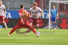 3. Liga - Saison 2025/26 - SV Wehen/Wiesbaden - FC Ingolstadt 04  - Fatih Kaya (Nr.29 - Wiesbaden) - Max Plath (Nr.14 - FCI) - Foto: Meyer Jürgen