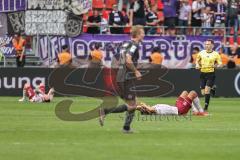 3. Liga; FC Ingolstadt 04 - VfL Osnabrück; Spiel ist aus Niederlage, hängende Köpfe Ingolstadt Jonas Scholz (15, FCI) Fredrik Carlsen (8, FCI) am Boden, Wiemann Niklas (25 VFL)