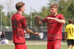 * Testspiel - Saison 2025/26 - FC Ingolstadt 04 - SpVgg Bayreuth - Julian Kügel (Nr.29 - FC Ingolstadt 04) mit einem Tor - jubel - Benjamin Kanuric (Nr.8 - FC Ingolstadt 04) - XXXXX - Foto: Meyer Jürgen