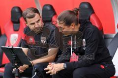 3. Liga; FC Ingolstadt 04 - SV Waldhof Mannheim; Cheftrainerin Sabrina Wittmann (FCI) vor dem Spiel mit Co-Trainer Fabian Reichler (FCI)