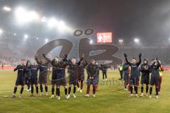 3. Liga; SSV Jahn Regensburg - FC Ingolstadt 04; Sieg Jubel Freude 0:3 Simon Lorenz (32, FCI) Jonas Scholz (15, FCI) Julian Kügel (29, FCI) Linus Rosenlöcher (19, FCI) Fredrik Carlsen (8, FCI) Lukas Fröde (34, FCI) Georgios Antzoulas (6, FCI)