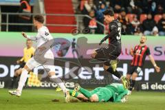 3. Liga; FC Ingolstadt 04 - Energie Cottbus; Torchance verpasst Sebastian Grönning (11, FCI) Torwart Bethke Elias (12 ECO) Slamar Dennis (27 ECO)