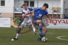 Kreisklasse - Saison 2025/26- TSV Etting - FC Arnsberg - Jonas Six weiss Etting - Marco Maier blau Arnsberg - Foto: Meyer Jürgen