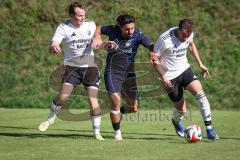 A-Klasse -  Saison 2026/27 - TSV Mailing-Feldkirchen - VFB Friedrichshofen - Firat Acar blau Mailing - Daniel Arzer weiss Friedrichshofen rechts - Foto: Meyer Jürgen