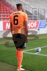 3.Liga - Saison 2023/2024 - Freundschaftsspiel - FC Ingolstadt 04 - SpVgg Unterhaching - Leon Guwara (Nr.6 - FCI) beim Eckball - Foto: Meyer Jürgen