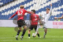 3. Liga; Hannover 96 II - FC Ingolstadt 04; Zweikampf Kampf um den Ball Simon Lorenz (32, FCI) Matsuda Hayate (3 H96) Westermeier Ben (42 H96)