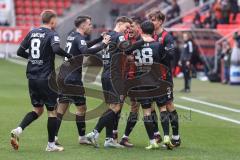 3. Liga; FC Ingolstadt 04 - VfB Stuttgart II; Tor Jubel Treffer Deniz Zeitler (38, FCI) in der ersten Minute 1:0, Max Besuschkow (17, FCI) Simon Lorenz (32, FCI) Benjamin Kanuric (8, FCI) Elias Decker (3, FCI) Mladen Cvjetinovic (19, FCI)