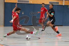 Hallenturnier MTV Ingolstadt - Saison 2025/26 - Türkisch SV Ingolstadt - SV Manching - Daniel Drotleff rot Türkisch - Emanuel Gstettner schwarz Manching - Foto: Meyer Jürgen