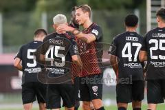 Testspiel; FC Ingolstadt 04 - FSV Zwickau; Tor Jubel Treffer 2:0 Thomas Rausch (45, FCI) mit Tobias Schröck (21, FCI)