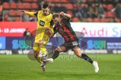 3. Liga; FC Ingolstadt 04 - Borussia Dortmund II; Zweikampf Kampf um den Ball Yannick Deichmann (20, FCI) Mogultay Baran (2 BVB2)