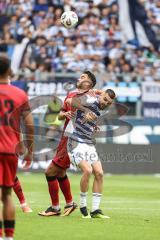 3. Liga; MSV Duisburg - FC Ingolstadt 04; Zweikampf Kampf um den Ball Fredrik Carlsen (8, FCI) Bulic Rasim (6 MSV)