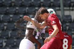 3. Liga - Saison 2026/27 - FC Ingolstadt 04 -  Großaspach - Obed Ugondu (Nr.17 - FCI) - Deli Hajdini (Nr.7 - Großaspach) - Foto: Meyer Jürgen