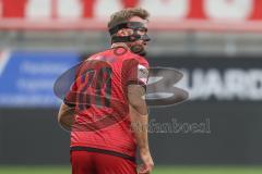 3. Liga - Saison 2025/26 - FC Ingolstadt 04 - Rot-Weiss Essen - Yannick  Deichmann (Nr.20 - FC Ingolstadt 04) mit Gesichtsmaske - XXXXX - Foto: Meyer Jürgen