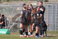2. Bundesliga Frauen - Saison 2025/26 - FC Ingolstadt 04 Frauen - Borussia Mönchengladbach - Cheftrainer Benjamin Stolte (FC Ingolstadt Frauen I) gibt Anweisungen - XXXXX - Foto: Meyer Jürgen