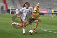2. Bundesliga Frauen - Saison 2024/25 - FC Ingolstadt 04 Frauen - SV Weinberg - Magdalena Schwarz (Nr.23 - FCI Frauen) - Hilkert Nadine gelb Weinberg - Foto: Meyer Jürgen