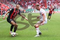 DFB-Pokal; FC Ingolstadt 04 - 1. FC Kaiserslautern; Zweikampf Kampf um den Ball David Kopacz (29, FCI) Mause Jannik (18 FCK)