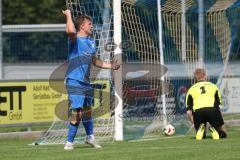 Kreisliga - Saison 2024/25- TSV Ober./Unterh.stadt - SV Hundszell-  -  Der 0:1 Führungstreffer durch Mathias Weinzierl blau Hundszell - jubel - Nils Stöver Torwart Oberh.stadt - Foto: Meyer Jürgen