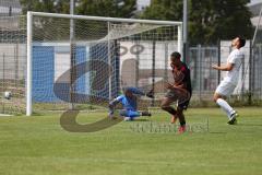 Bayernliga Nord - Saison 2024/25 - FC Ingolstadt 04 II - TSV Karlburg - Der 1:0 Führungstreffer durch Micah Ham (Nr.25 - FCI U21) - Jonas Leibold weiss Karlburg - jubel - Leon Zwickl Torwart Karlburg - XXXXX - Foto: Meyer Jürgen