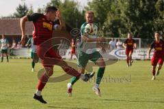 Freundschaftsspiel- Saison 2025/26- SV Kasing - FC Geisenfeld-  - Markus Renoth grün Geisenfeld - Patrick Rzepka rot Kasing - Foto: Meyer Jürgen