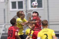 * Testspiel - Saison 2025/26 - FC Ingolstadt 04 - SpVgg Bayreuth - Lukas Fröde (Nr.34 - FC Ingolstadt 04) - Levi Kraus (Nr.13 - SpVgg Bayreuth) - Foto: Meyer Jürgen