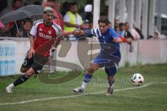 Kreisliga - Saison 2026/27- Türkisch SV Ingolstadt - SV Hundszell - Maximilan Blattner blau Hundszell - Umut Yürükal rot Türkisch  - Foto: Meyer Jürgen