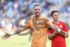 3. Liga; 1. FC Saarbrücken - FC Ingolstadt 04 - Sieg Jubel Freude Spieler bedanken sich bei den Fans,Torwart Marius Funk (1, FCI) Moritz Seiffert (23, FCI)