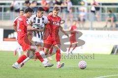 Toto Pokal; FC Memmingen - FC Ingolstadt 04, 2. Runde; Emre Gül (5, FCI) Zweikampf Kampf um den Ball #Philipp Kirsamer (9 FCM)