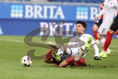 3. Liga; SV Wehen Wiesbaden - FC Ingolstadt 04; Zweikampf Kampf um den Ball Deniz Zeitler (38, FCI) Mockenhaupt Sascha (4 SVWW) Janitzek Justin (15 SVWW)