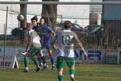 Landesliga - Saison 2025/26 - SV Manching - TSV Schwabmünchen - Rainer Meisinger (Nr.8 - SV Manching) - Kusterer Lucas schwarz Schwabmünchen - Zeche Fabio TW Schwabmünchen - Foto: Meyer Jürgen