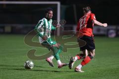 Landesliga - Saison 2025/26 - SV Manching - TSV Aindling - Romeo Öxler (Nr.17 - SV Manching) - David Burghart rot Aindling  - Foto: Meyer Jürgen