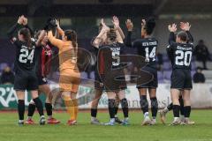 *** 2. Bundesliga Frauen - Saison 2025/26 - FC Ingolstadt 04 Frauen - VFL Bochum - Die Mannschaft vor dem Sppiel beim Abklatschen - XXXXX - Foto: Meyer Jürgen