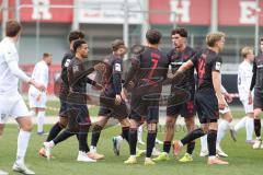 3. Liga - Testspiel - Saison 2025/26 - FC Ingolstadt 04 - SSV 1846 Ulm - Mattis Hoppe (Nr.2 - FCI) schiesst den 1:0 Führungstreffer - jubel - Christensen Gustav (Nr.24 - FCI)- Yann Sturm (Nr.7 - FCI) - Foto: Meyer Jürgen