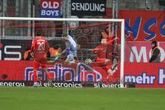 3. Liga - Saison 2024/25 - FC Ingolstadt 04 - SpVgg Unterhaching - Torwart Pelle Boevink (Nr.26 - FCI) - Luc Ihorst (Nr.14 - Unterhaching) - Foto: Meyer Jürgen