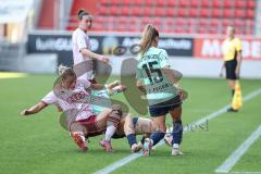 2. Frauen-Bundesliga; FC Ingolstadt 04 - SC Sand; Beyer Jenny (8 FCI) Meißner Thomas (8 S05) Zweikampf Kampf um den Ball Rotzinger Anne (15 Sand)