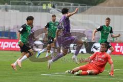 3. Liga - Saison 2026/27 - SC Preussen Münster - FC Ingolstadt 04 - Davide Sekulovic (Nr.33 - FCI) - Torwart Morten Behrens (Nr.1 - Preussen Münster) - Foto: Meyer Jürgen