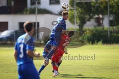 Kreisliga - Saison 2026/27- TSV Großmehring - SV Zuchering - Robel Kahsay rot Zuchering - Matthias Hamm blau Großmehring - Foto: Meyer Jürgen