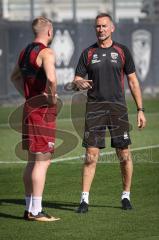 3. Liga - Saison 2026/27 - 1. Trainingseinheit mit Achim Beierlorzer - Cheftrainer Achim Beierlorzer (FCI) - Lars Lokotsch (Nr.13 - FCI) - Foto: Meyer Jürgen