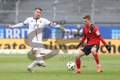 3. Liga; SV Wehen Wiesbaden - FC Ingolstadt 04; Max Besuschkow (17, FCI) Fechner Gino (6 SVWW)