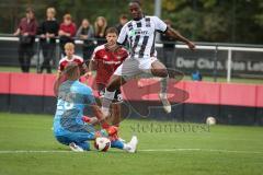 Saison 2026/27 - Freundschaftsspiel - 1. FC Nürnberg - FC Ingolstadt 04 - Joseph Ganda (Nr.16 - FCI) mit einer Torchance - Torwart Christian Mathenia (Nr.26 - FCN) - Foto: Meyer Jürgen