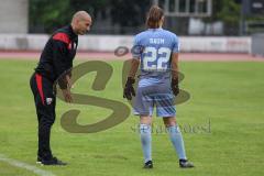 2. Bundesliga Frauen - Saison 2024/25 - FC Ingolstadt 04 Frauen - 1. FC Nürnberg - Cheftrainer Miren Catovic (FCI Frauen) - Torwart Anna-Lena Daum (Nr.22 - FCI Frauen) - Foto: Meyer Jürgen