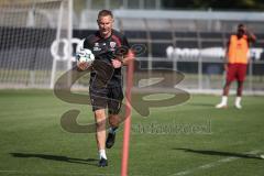 3. Liga - Saison 2026/27 - 1. Trainingseinheit mit Achim Beierlorzer - Cheftrainer Achim Beierlorzer (FCI) - XXXXX - Foto: Meyer Jürgen
