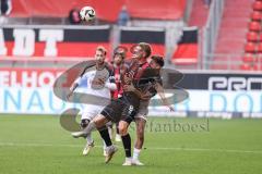 3. Liga; FC Ingolstadt 04 - SC Verl; Zweikampf Kampf um den Ball Benjamin Kanuric (8, FCI) Kammerbauer Patrick (8 SCV)