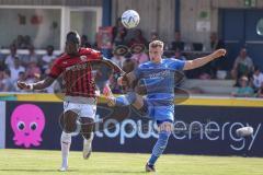 Toto-Pokal; Finale; FV Illertissen - FC Ingolstadt 04; Moussa Doumbouya (27, FCI) Zweikampf Kampf um den Ball Frisorger Kevin (13 FVI)