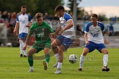 Bezirksliga - Saison 2023/2024 - TSV Gaimersheim - TSV Rohrbach  - Gabriel Weiss (Nr.32 - Gaimersheim) grün - Johannes Forsthofer weiss Rohrbach - Foto: Meyer Jürgen