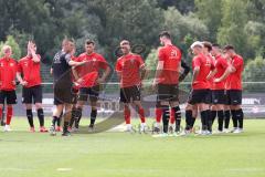 3.Liga - Saison 2023/2024 - Trainingsauftakt - FC Ingolstadt 04 - Cheftrainer Michael Köllner (FCI) gibt Anweisungen -  - Foto: Meyer Jürgen