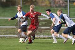 Kreisliga- Saison 2024/25- TSV Etting - TSV Altmannstein-  - Thomas Riegelsberger rot Altmannstein -Tobias Daum weiss Etting - Johannes Six weiss #6 Etting - Foto: Meyer Jürgen