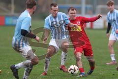 Kreisliga - Saison 2025/26- TSV Kösching - FC Sandersdorf - Thomas Kuttenberger blau Sandersdorf - Sebastian Schneeberger rot Kösching - Foto: Meyer Jürgen