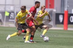 * Testspiel - Saison 2025/26 - FC Ingolstadt 04 - SpVgg Bayreuth - Marcel Costly (Nr.22 - FC Ingolstadt 04) - Dennis Lippert (Nr.3 - SpVgg Bayreuth) - Foto: Meyer Jürgen