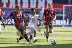 3. Liga; FC Ingolstadt 04 - Rot-Weiss Essen; Max Dittgen (10, FCI) Boyamba Joseph (22 RWE) Niclas Dühring (18, FCI)